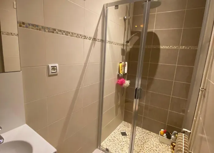 De Charme Raphael Proche Centre *